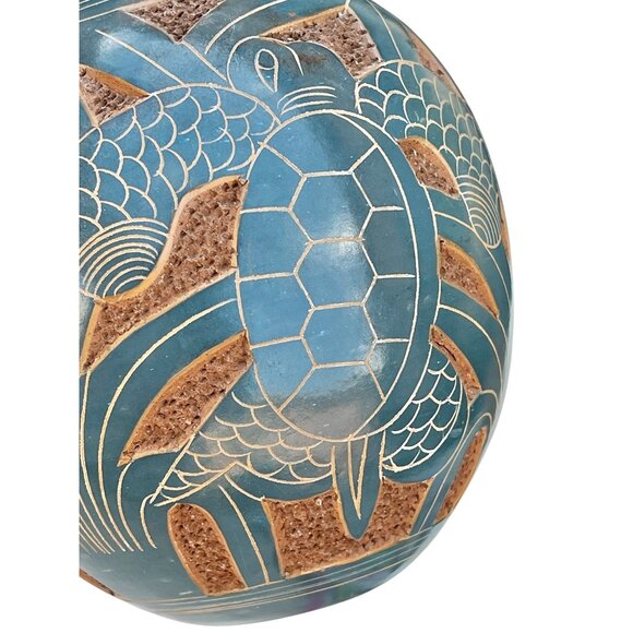Handcrafted Costa Rican Turtle Design Blue & Terracotta Round Ceramic Vase 6" T - Picture 4 of 12